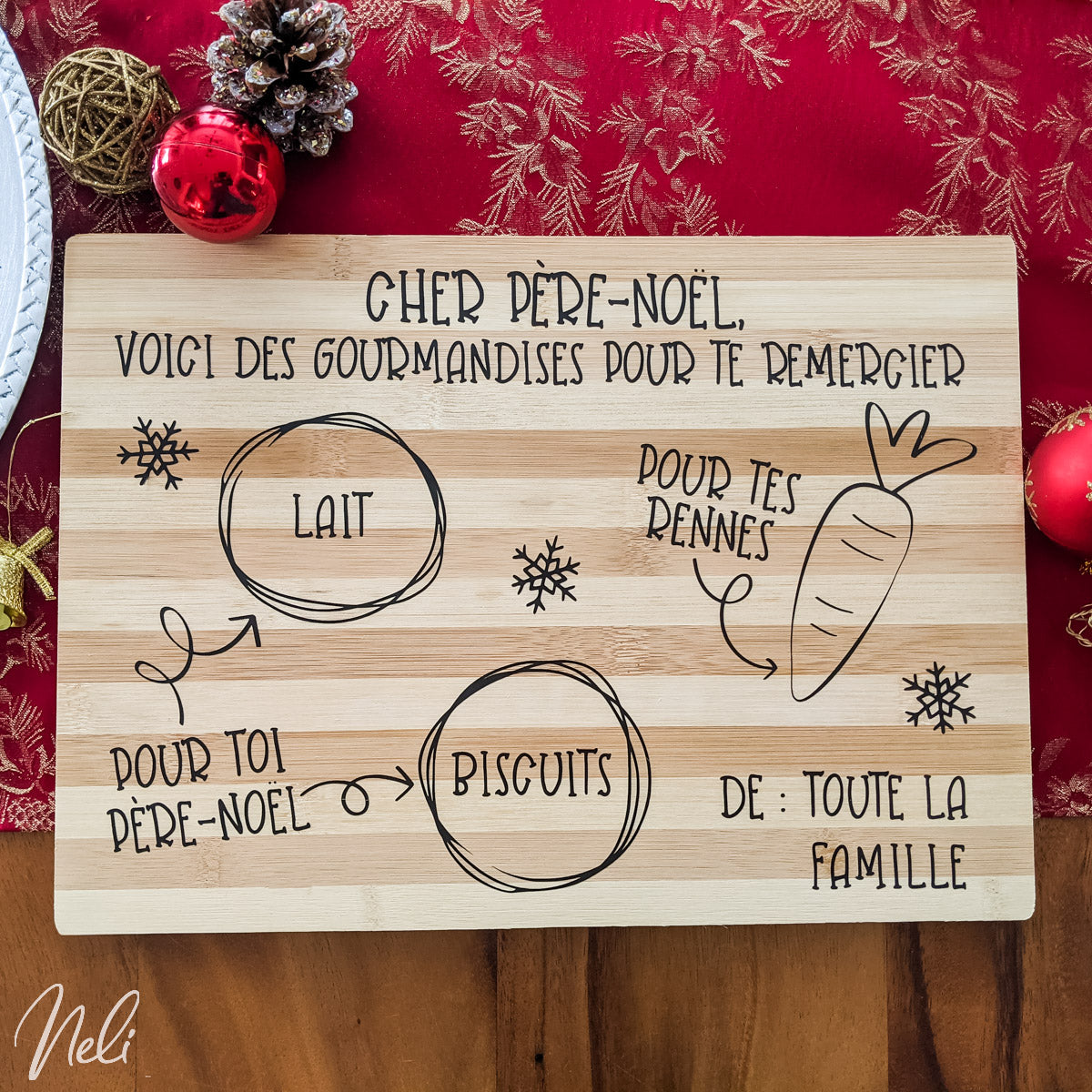 Image du plateau pour des biscuits et du lait pour le père-Noël réalisé avec le fichier SVG en français et la Cricut